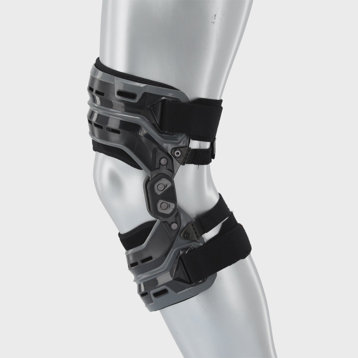 McDavid 4200 – McDavid ELITE Bio-Logix™ steznik za koljeno – slika 7