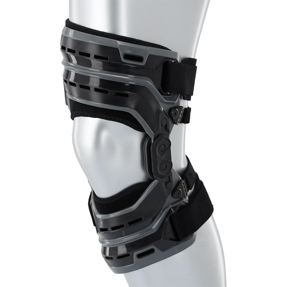 McDavid ELITE Bio - Logix™ steznik za koljeno [4200] – McDavid Knee brace | McDavid Hrvatska